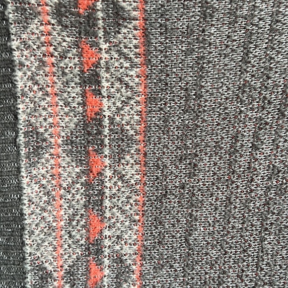 Junior’s Multicolor Aztec Print Wrap Cardigan Size Medium - Picture 6 of 16